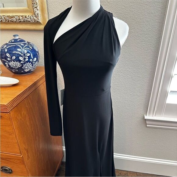 NWT Betsy & Adam Long Jersey Asymmetrical Sleeve Gown - Picture 5 of 10